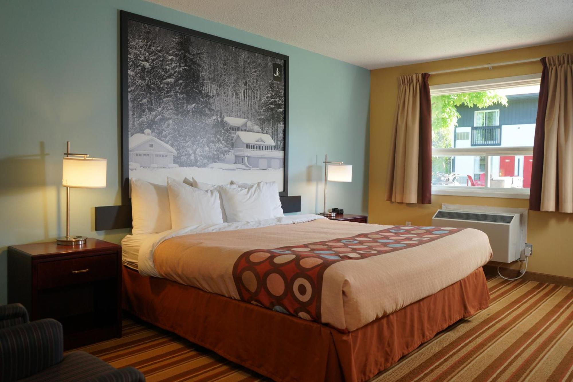 Jolly Roger Inn & Resort Otter Lake Exteriör bild